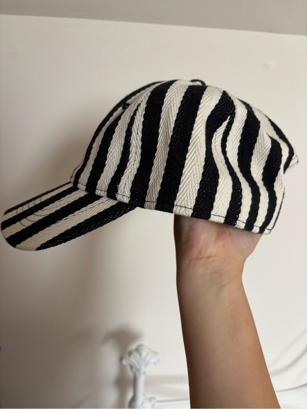 Hat - Picture 2 of 4